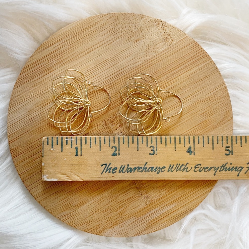 NWT Gold Lotus Wire Earrings – Lightweight Boho Floral Hoops - Picture 8 of 8